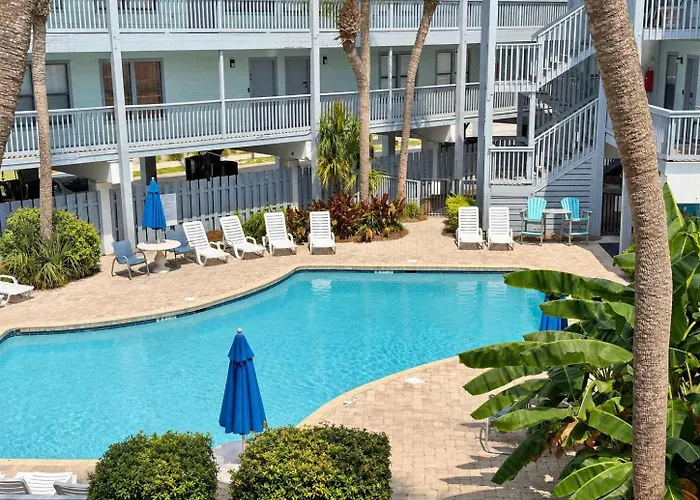 Holiday home Ocean Reef 402 Steps To & Pool *