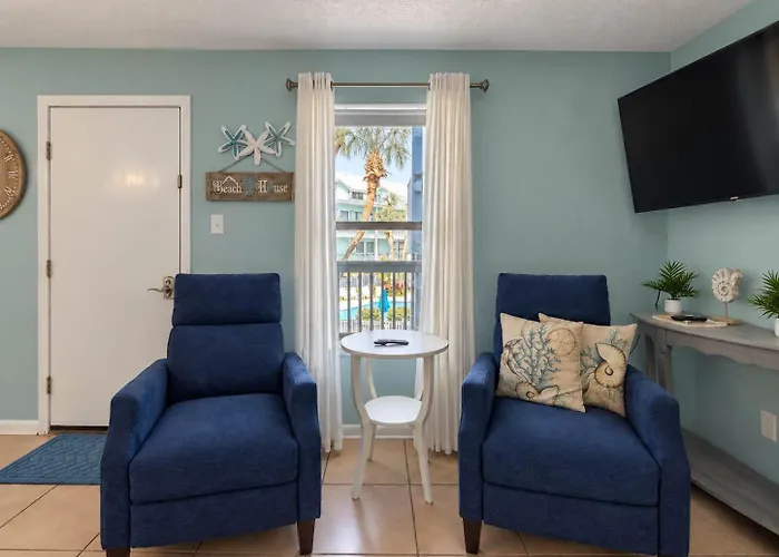 Holiday home Ocean Reef 402 Steps To & Pool *