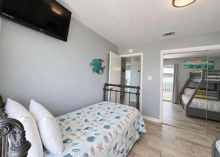 Ocean Reef 402 Steps To & Pool Holiday home Gulf Shores
