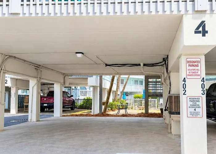 Holiday home Ocean Reef 402 Steps To & Pool Gulf Shores